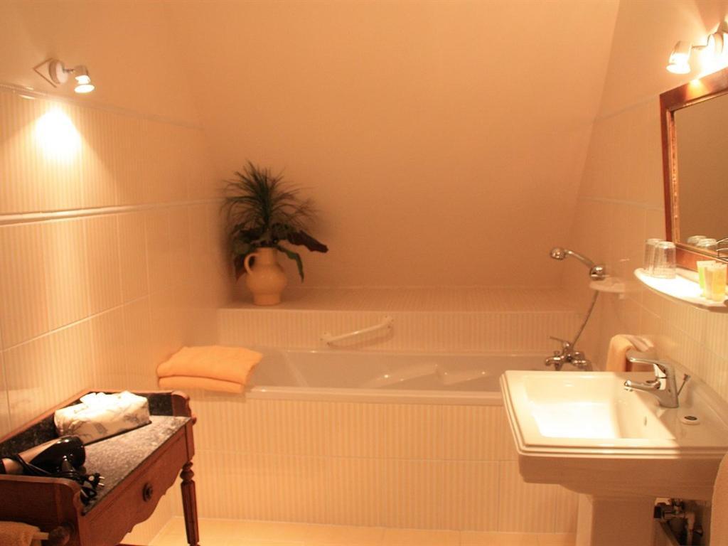 Le Chateau D'Osthoffen Room photo